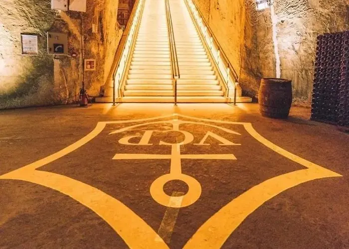 Apartment 28m2 Avec Parking Prive - Lycee Roosevelt - Arena - Gare *